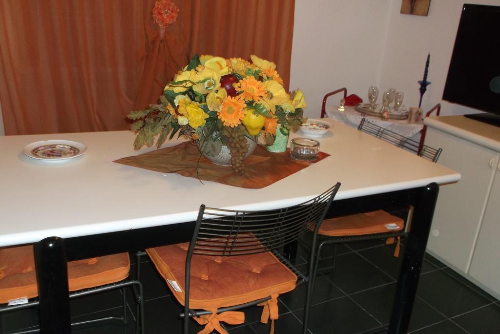 Appartamento Elegance La Spezia Room photo