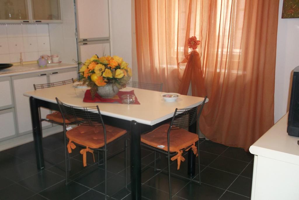 Appartamento Elegance La Spezia Room photo
